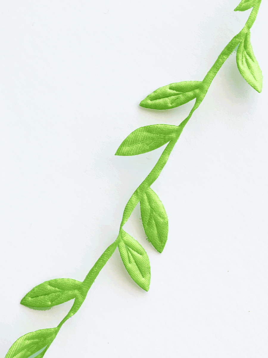 Leaf Garland Ribbon Light Green - 5mt length