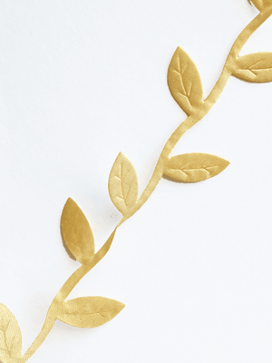 Detail of leaf garland ribbon